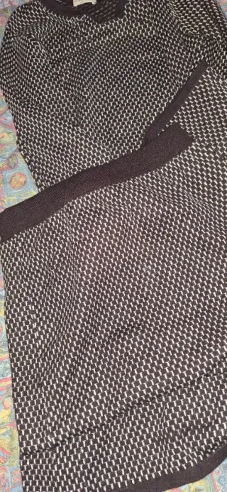 Completo in cashmere marrone e bianco