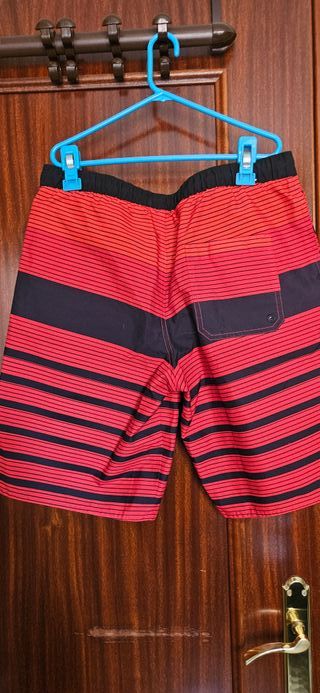 Bañador hombre rayas rojas y negras