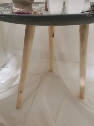 Mesa  auxiliar decorativa