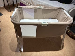 Minicuna para bebé color beige