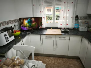 Muebles de cocina y encimera de piedra