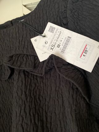 Blusa Zara Negra Volantes XS