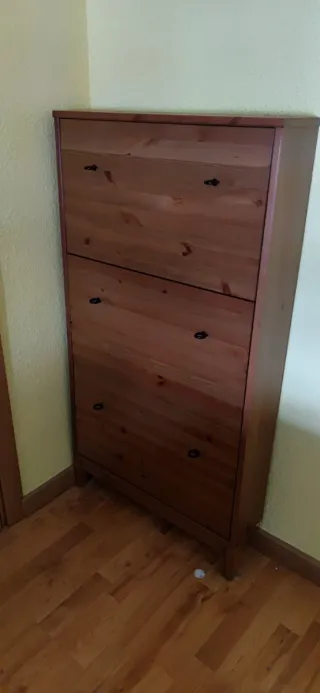 Zapatero vintage de madera