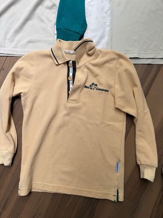 4 Camisetas y 1 polo bonito Talla 6 Mas Camarena
