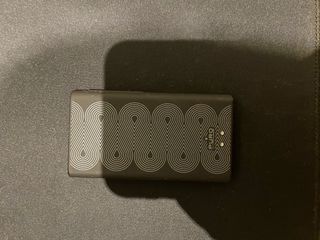 iPod Nano 7ª Gen 16GB Blanco con estuche negro.