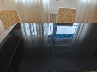 Mesa de comedor cristal templado y metal