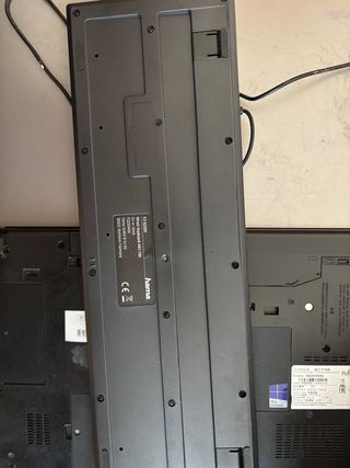 Teclado Hama USB Negro