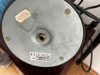 Lámpara de techo y 2 mesitas de noche