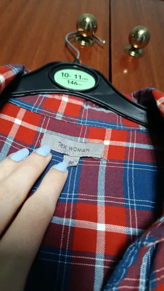 Camisa de cuadros azul y roja talla M