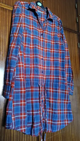 Camisa de cuadros azul y roja talla M