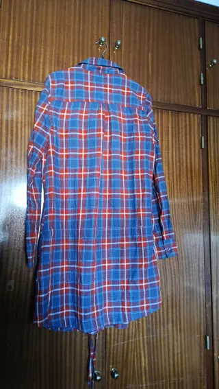 Camisa de cuadros azul y roja talla M