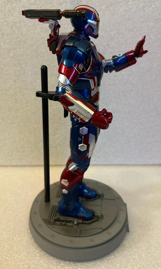 Figura 1/6 Iron Patriot Hot Toys
