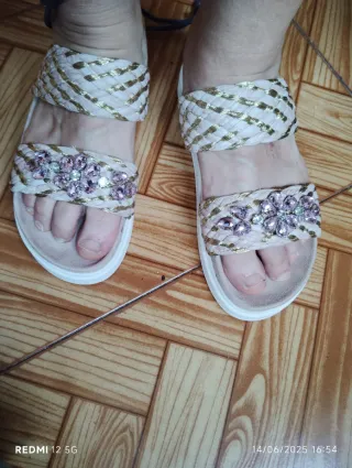 Sandalias Pinky Mara   Exe Talla 40 Doradas y Rosa