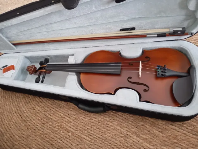 Violín 4/4 tamaño adulto, Estuche, Arco y Resina