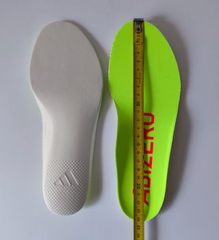 37 - Adidas Adizero Boston 13 Mujer - Cloud white