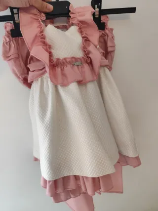 Vestido rosa y blanco con volantes talla 24meses