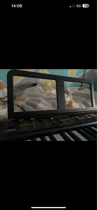 Piano Yamaha PSR-FS2