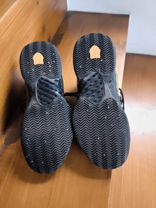 Zapatillas K-Swiss Hombre Negras/Doradas