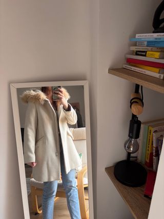 Trenca Mango Beige con Capucha de Pelo