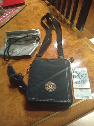 Bolso Kipling azul sin estrenar