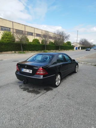 Mercedes-Benz C320 4 matic