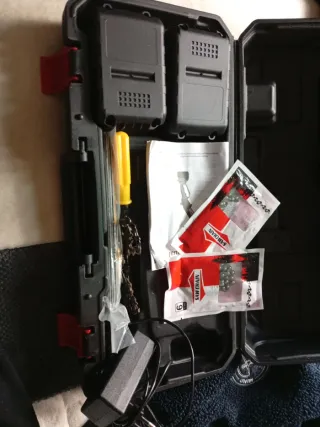 Mini motosierra eléctrica inalámbrica