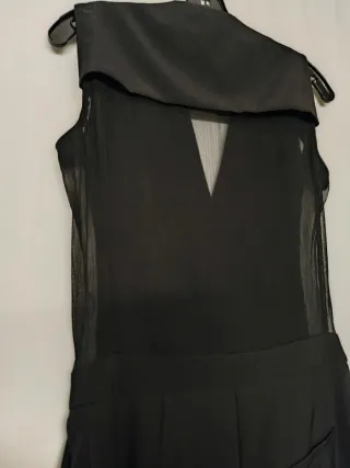 Mono negro con transparencias