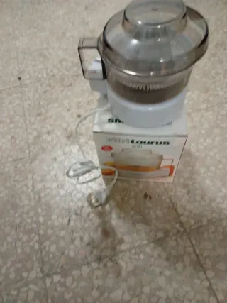 Exprimidor de cítricos Taurus 500