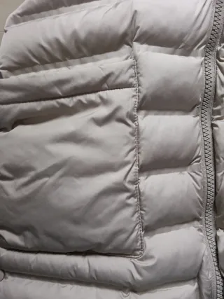 Abrigo sin mangas beige