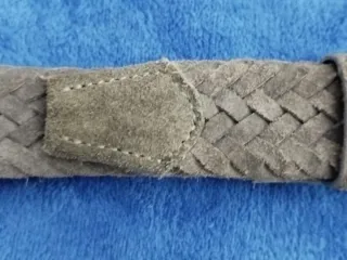 Cintura iuomo in pelle scamosciata grigia intrecci