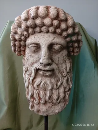 Mascara de Hermes Sakkon