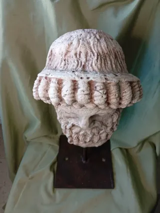 Mascara de Hermes Sakkon