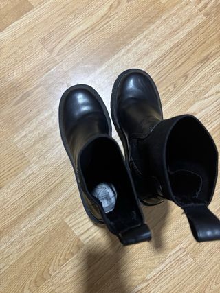 Botín Mango Suela Track Negro