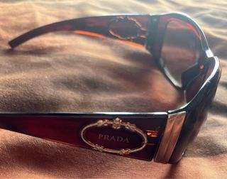 Gafas de sol Prada marrones
