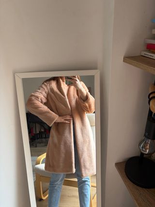 Abrigo peluche rosa palo Mango Talla S