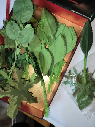 Manualidades Hojas y Flores Verdes