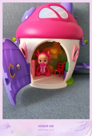 Casa Bebés Llorones con Muñecas