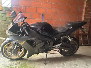 Yamaha R1 2002 (problema cambio)
