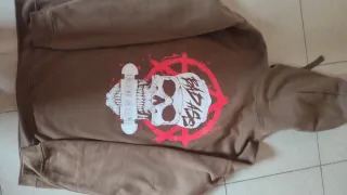 Sudadera con cremallera La Guarida del Lobo