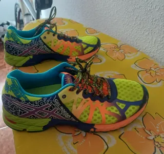 Zapatillas ASICS GEL-NOOSA TRI 9 Multicolor
