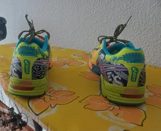 Zapatillas ASICS GEL-NOOSA TRI 9 Multicolor