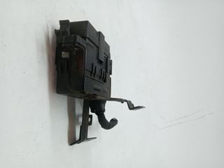 CAJA RELES / FUSIBLES KIA SPORTAGE (7)