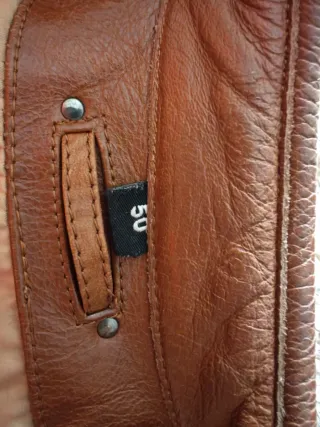 Chaqueta de piel marrón