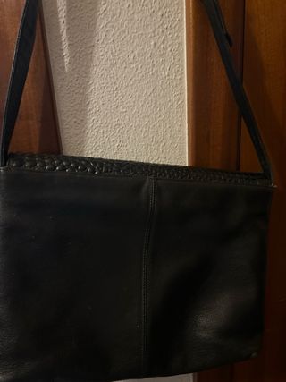 Bolso elegante de piel para señora