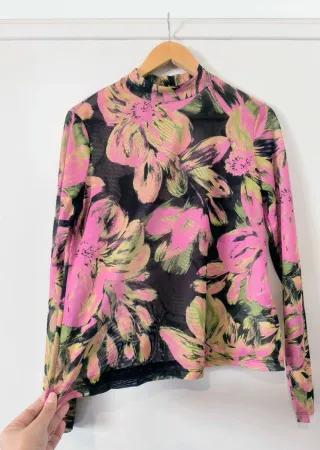 Camiseta de malla estampada nueva L