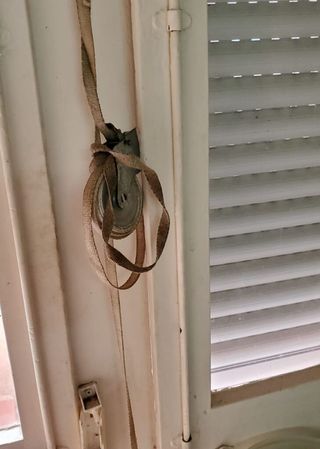 ARREGLO PERSIANAS URGENTE