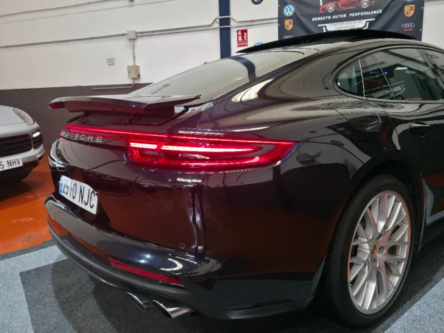 Porsche Panamera 2018
