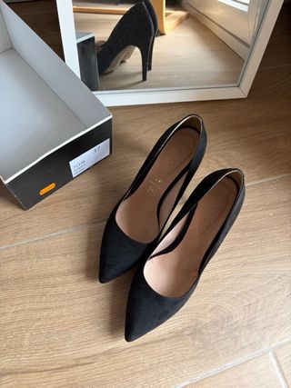 Zapatos de tacón negros ante talla 37
