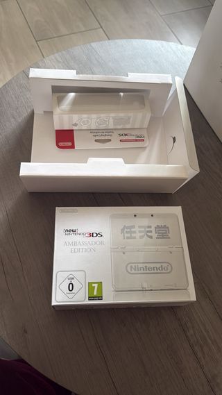 New Nintendo 3DS Edición Ambassador