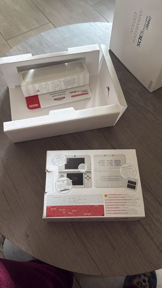 New Nintendo 3DS Edición Ambassador